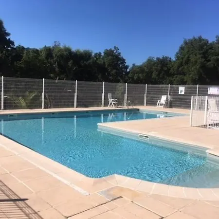 Villa Mazet Marius Pour 4 Personnes Avec Piscine Et Tennis A La Londes-les-maures