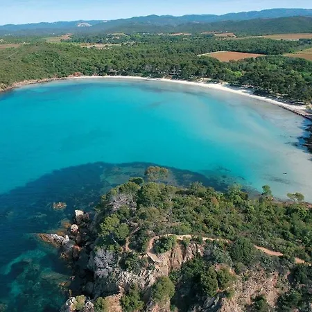 Mazet Marius Pour 4 Personnes Avec Piscine Et Tennis A La Londes-les-maures Villa *