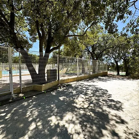 Mazet Marius Pour 4 Personnes Avec Piscine Et Tennis A La Londes-les-maures